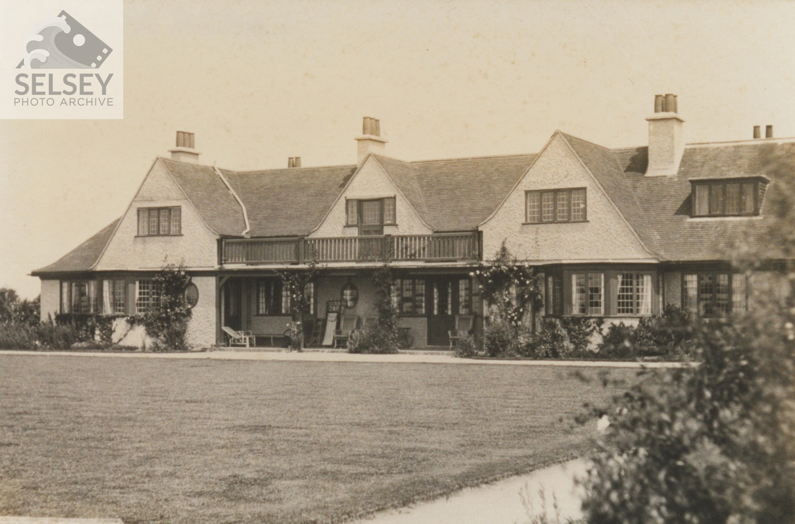 Large Acres Selsey Photo Archive