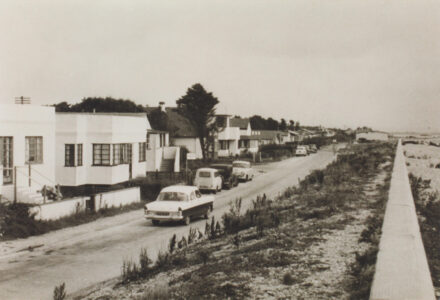 East Beach road - thumbnail image