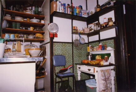 Railway Carriage house - thumbnail image