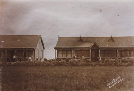 Golf clubhouse - thumbnail image