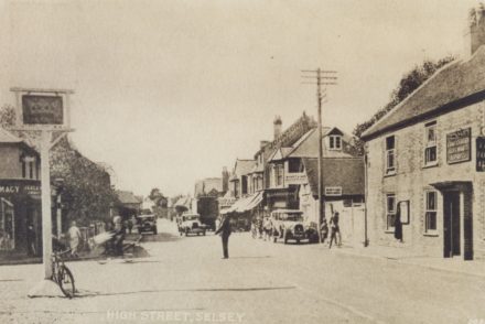 High Street at junction of East Street - thumbnail image