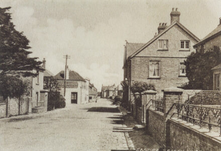 East Road - thumbnail image