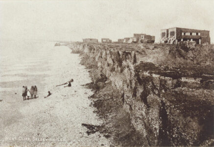 West Cliff beach - thumbnail image
