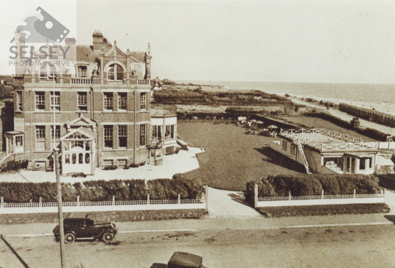 Marine Hotel and Marine beach - featured image