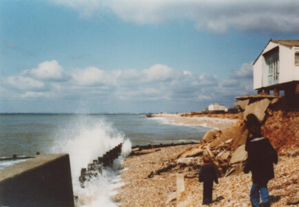 Beach at end of West Street - thumbnail image