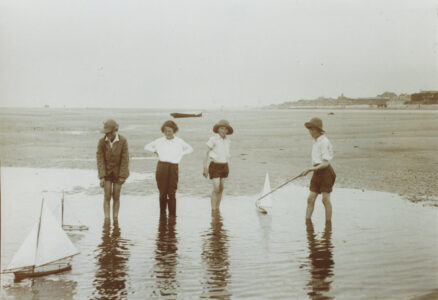 Marine beach - thumbnail image