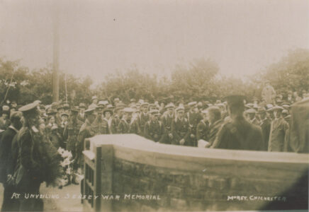 Unveiling of War memorial - thumbnail image