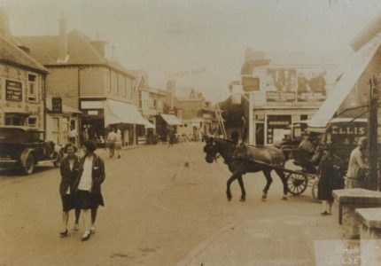 Selsey: High Street looking north - thumbnail image