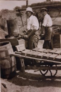 Selsey: Workmen - thumbnail image