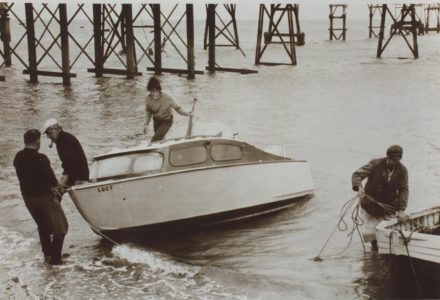 Selsey: Crabber’s day boat coming ashore - thumbnail image