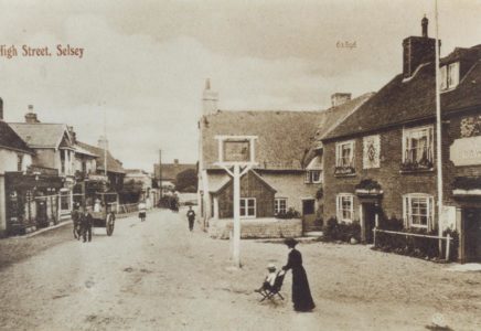 Selsey: High Street by The Crown Inn - thumbnail image