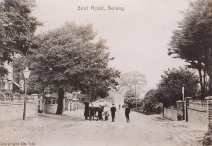 Selsey: Postcard of East Road - thumbnail image