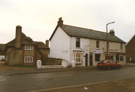 Selsey: Thatched house and shops - thumbnail image