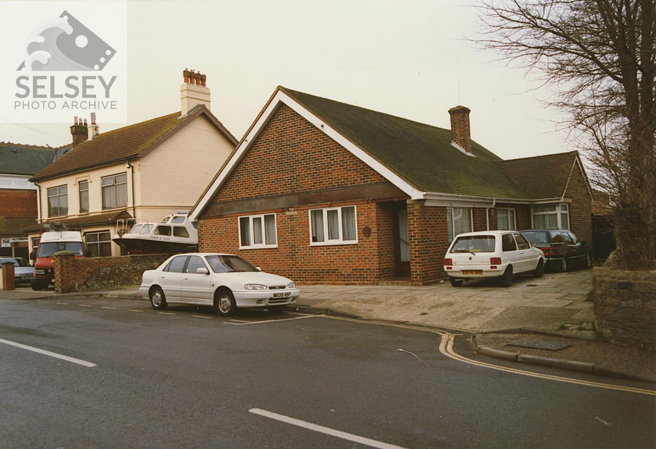 Selsey: Bungalow at 2, Hillfield Road - featured image