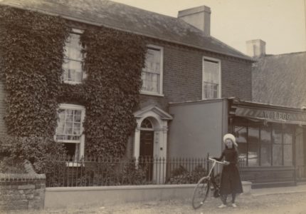 Selsey: Selsey High Street - thumbnail image